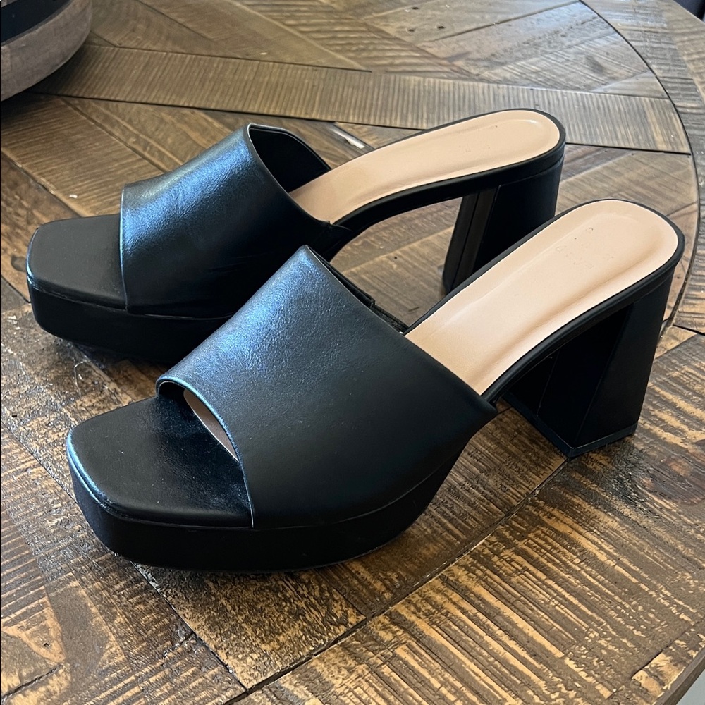Black Platform Mule Heels - Women's Slide Sandals